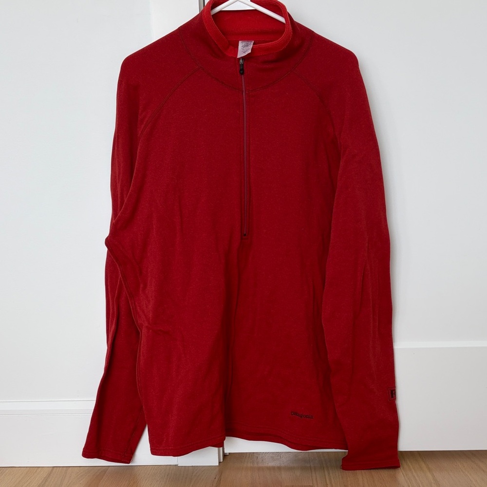 Patagonia Men’s size Large Vibrant Red Half-Zip Pullover